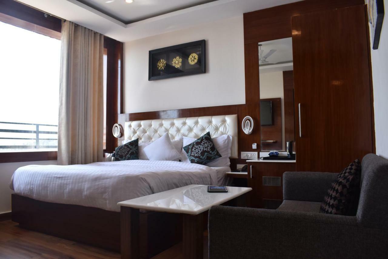 Hotel Black Magic 다람샬라 외부 사진